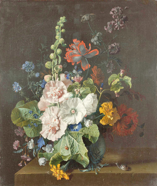 Мальвы и другие цветы в вазе