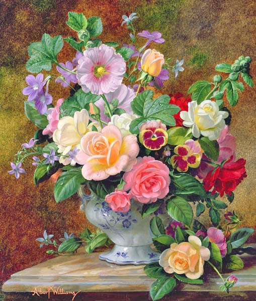Розы, анютины глазки и другие цветы в вазе